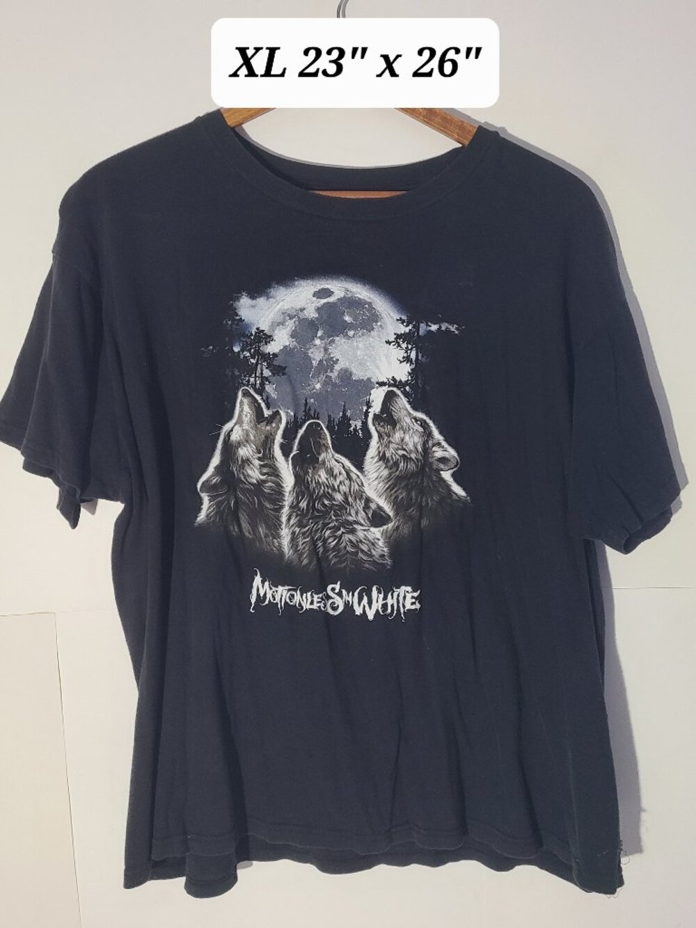 Motionless In White "Can't Break my Heart Like I Can" XL Black Distressed Tee
